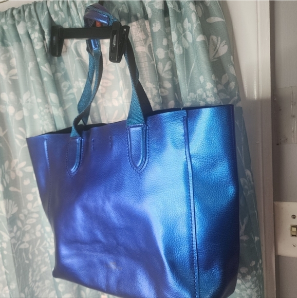 RARE Coach hologram iridescent metallic tote bag - Picture 8 of 14